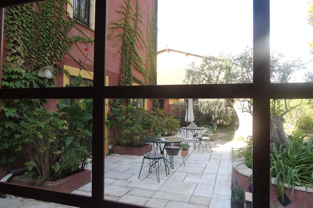 Sous L'Olivier Bed and Breakfast Menton 0*,